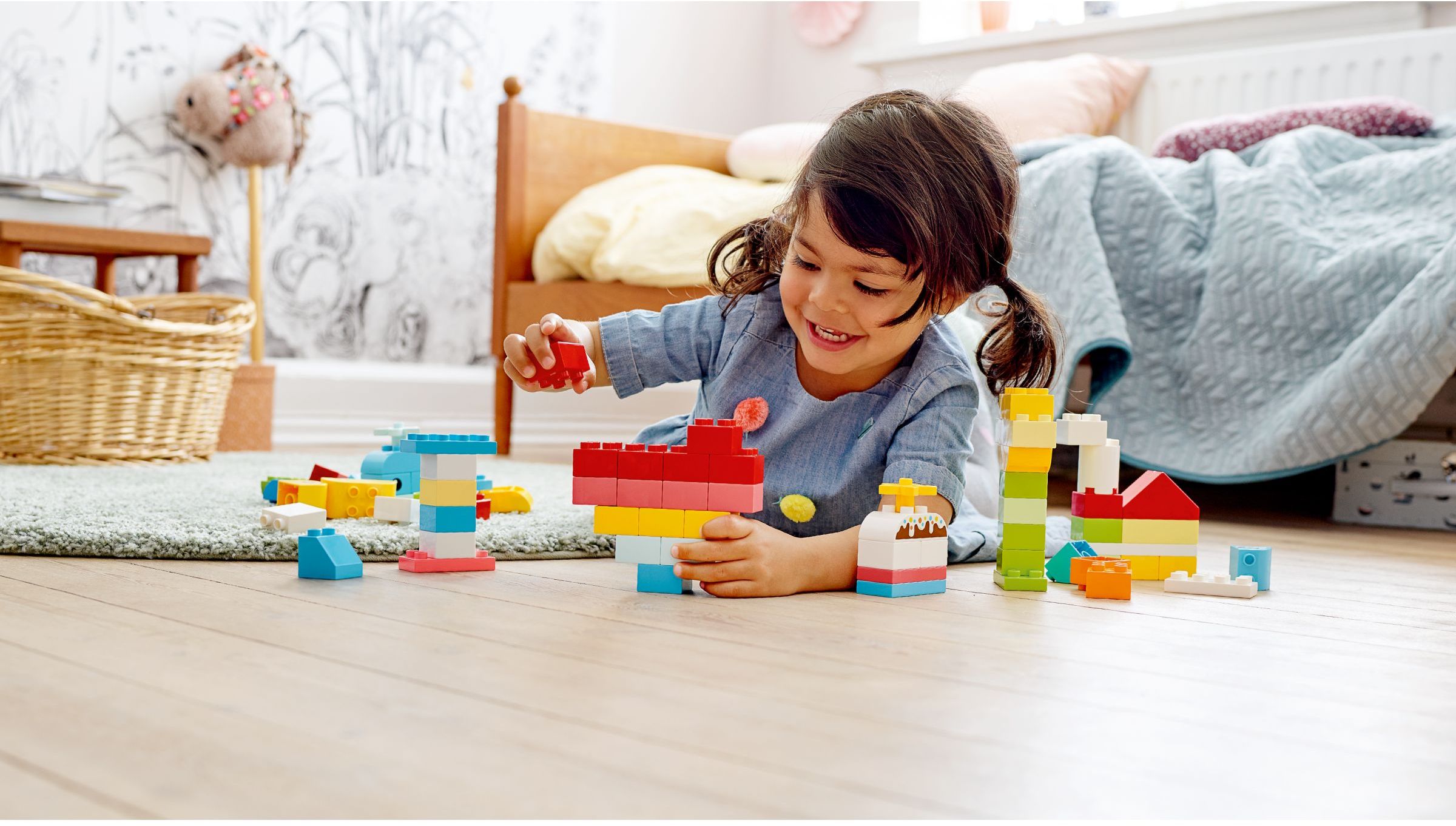 Zdjęcie galerii dla zestawu LEGO DUPLO - Pudełko z serduszkiem (10909) KLOCKI PREZENT